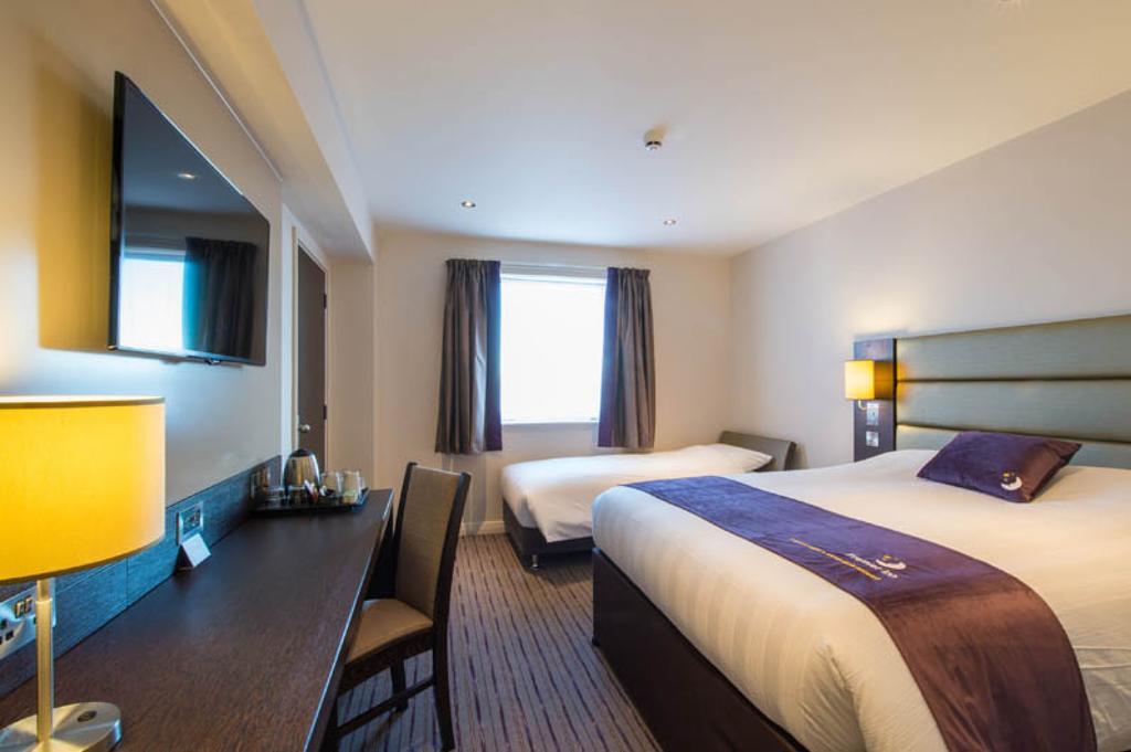 Premier Inn Aberdeen City Centre Rum bild
